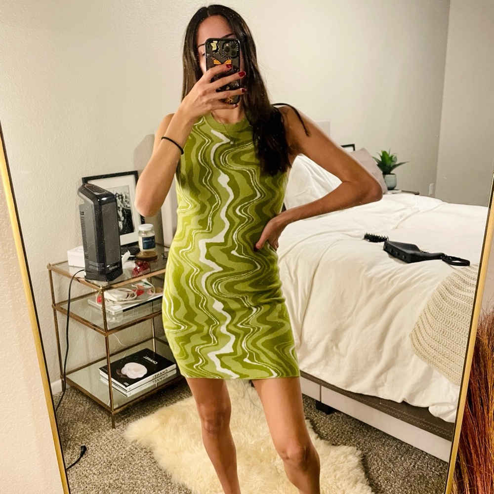 XS lime green dress